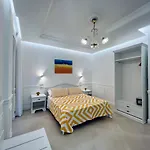 בית הארחה Palazzo Mauro Luxury 4*
