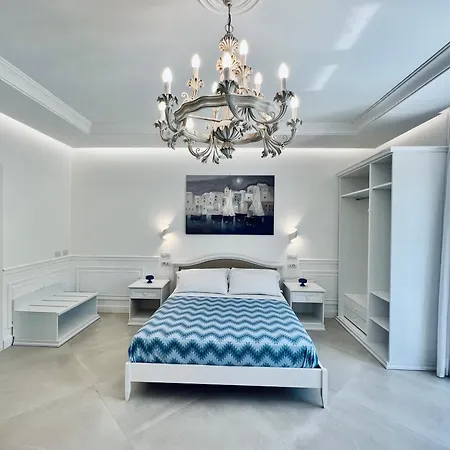 Πανσιόν Palazzo Mauro Luxury 4*