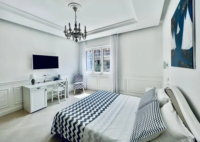Πανσιόν Palazzo Mauro Luxury 4*